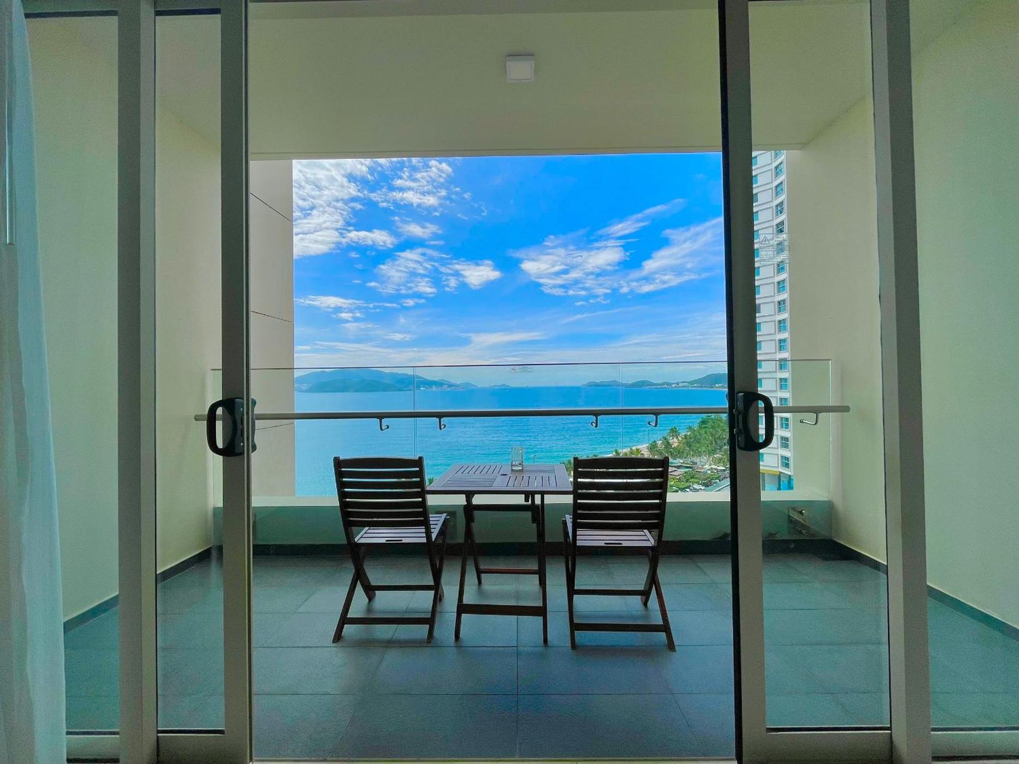 Sea View Luxury - Apartments Nha Trang Exterior photo
